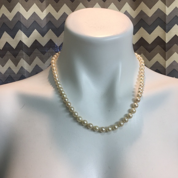 Fine cultured pearls - Picture 1 of 10